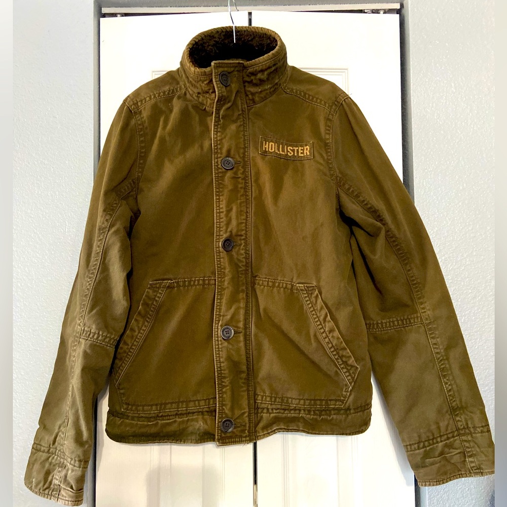 Hollister Men’s size medium brown jacket with dark brown fur lining